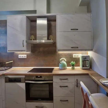 Elea House Apartment *